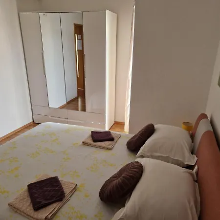 Jagoda Apartman *